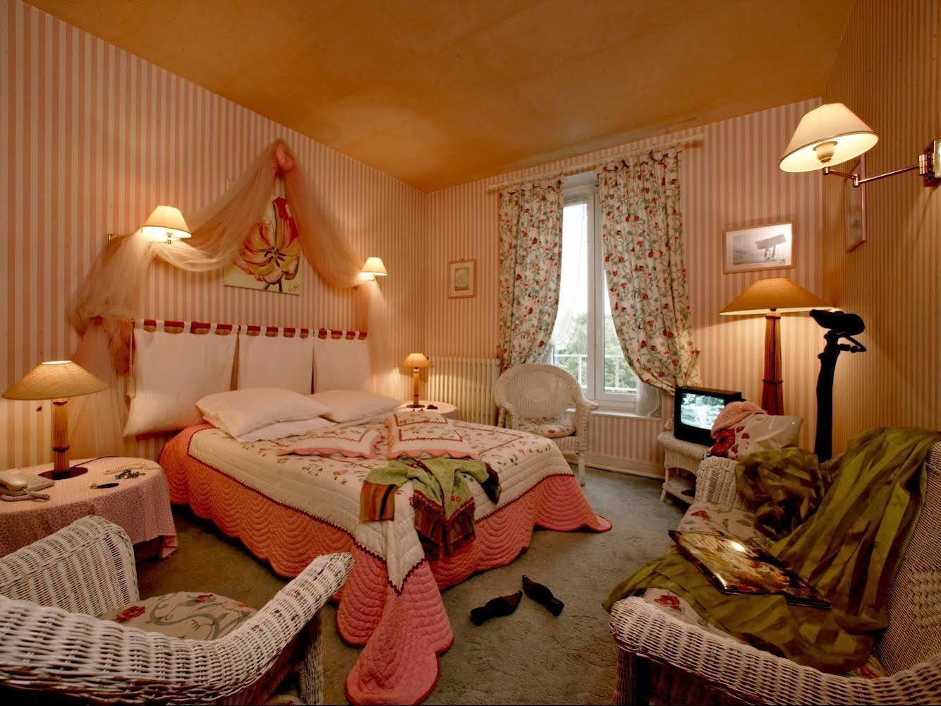Logis Hotel Hostellerie Saint-Jacques Exteriér fotografie
